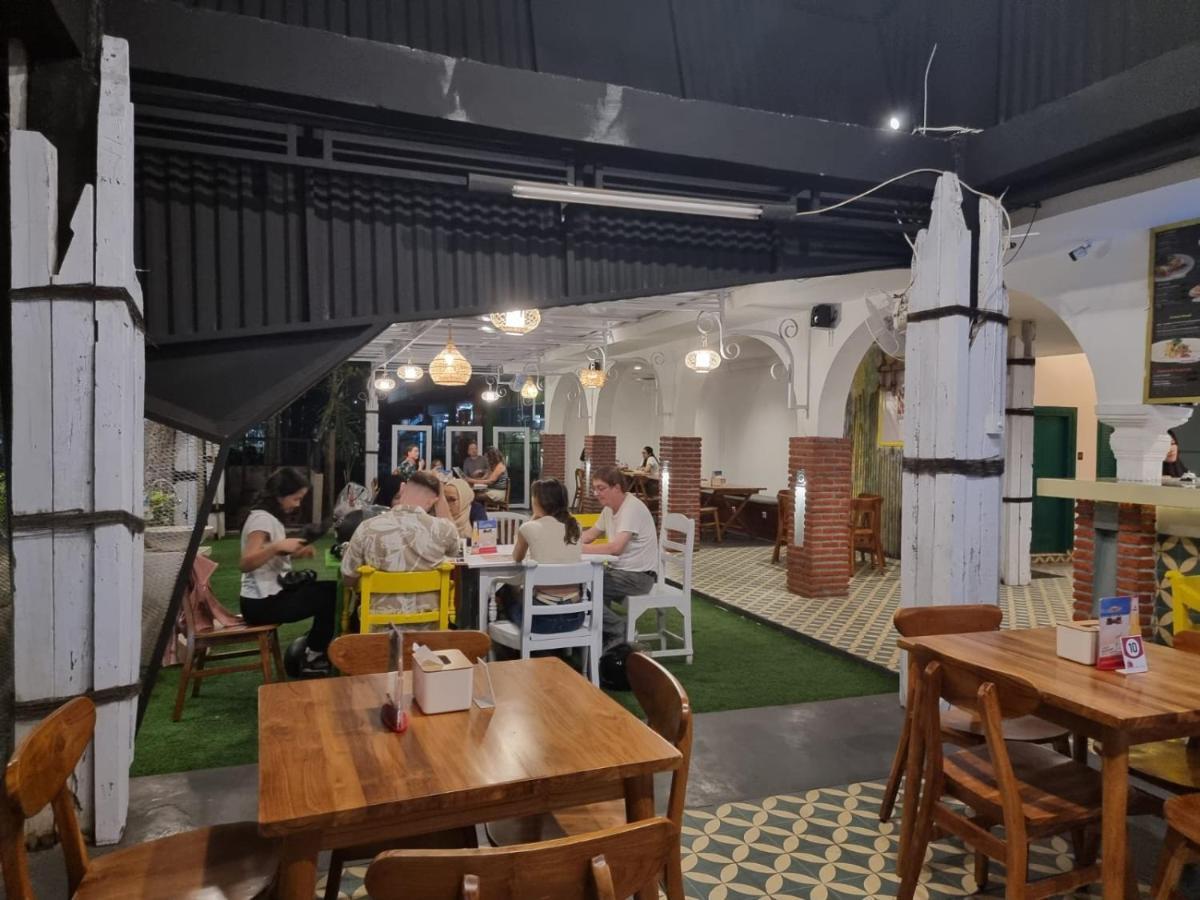 Attara Inn Сенгиги Екстериор снимка