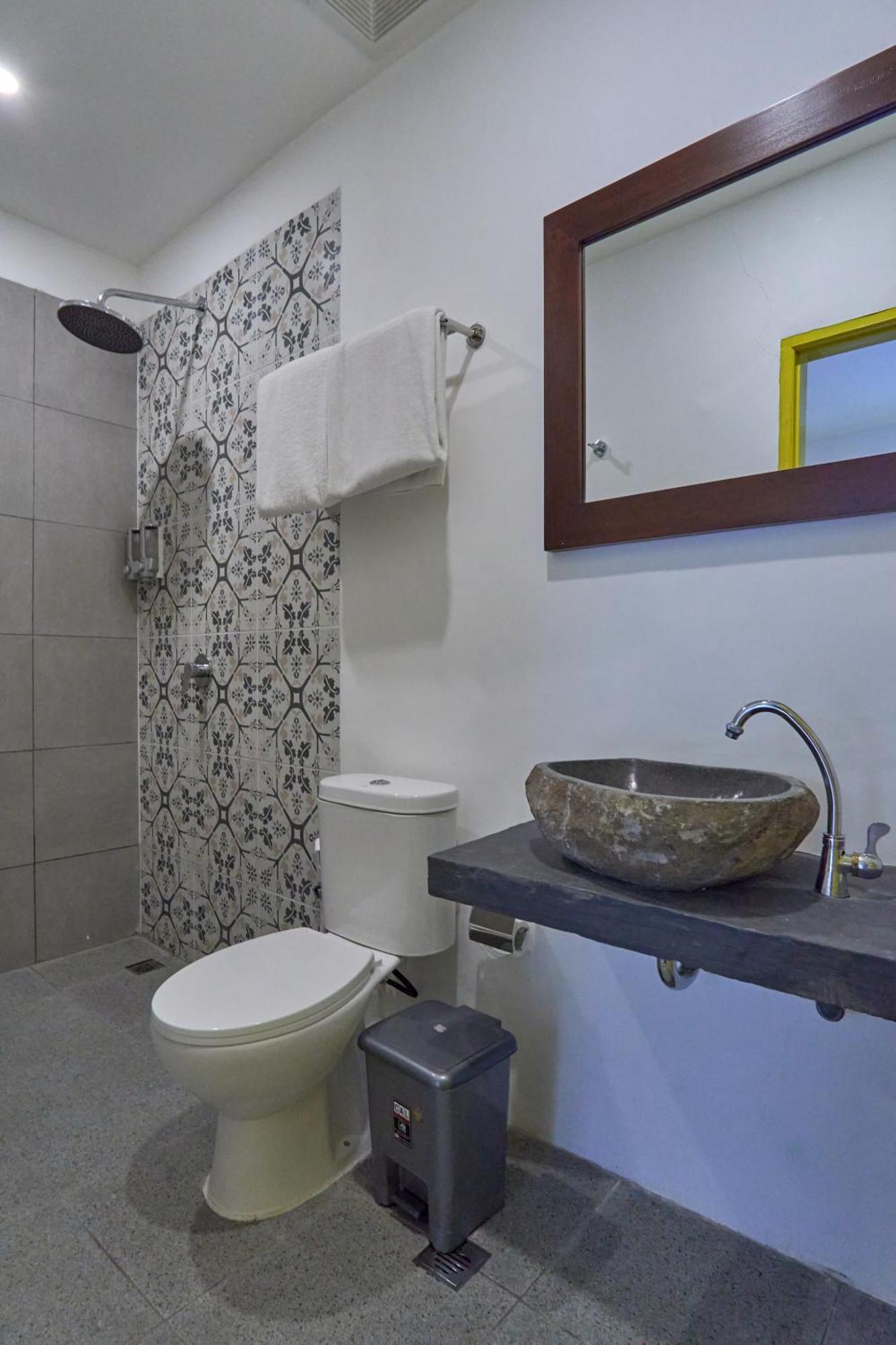 Attara Inn Сенгиги Екстериор снимка