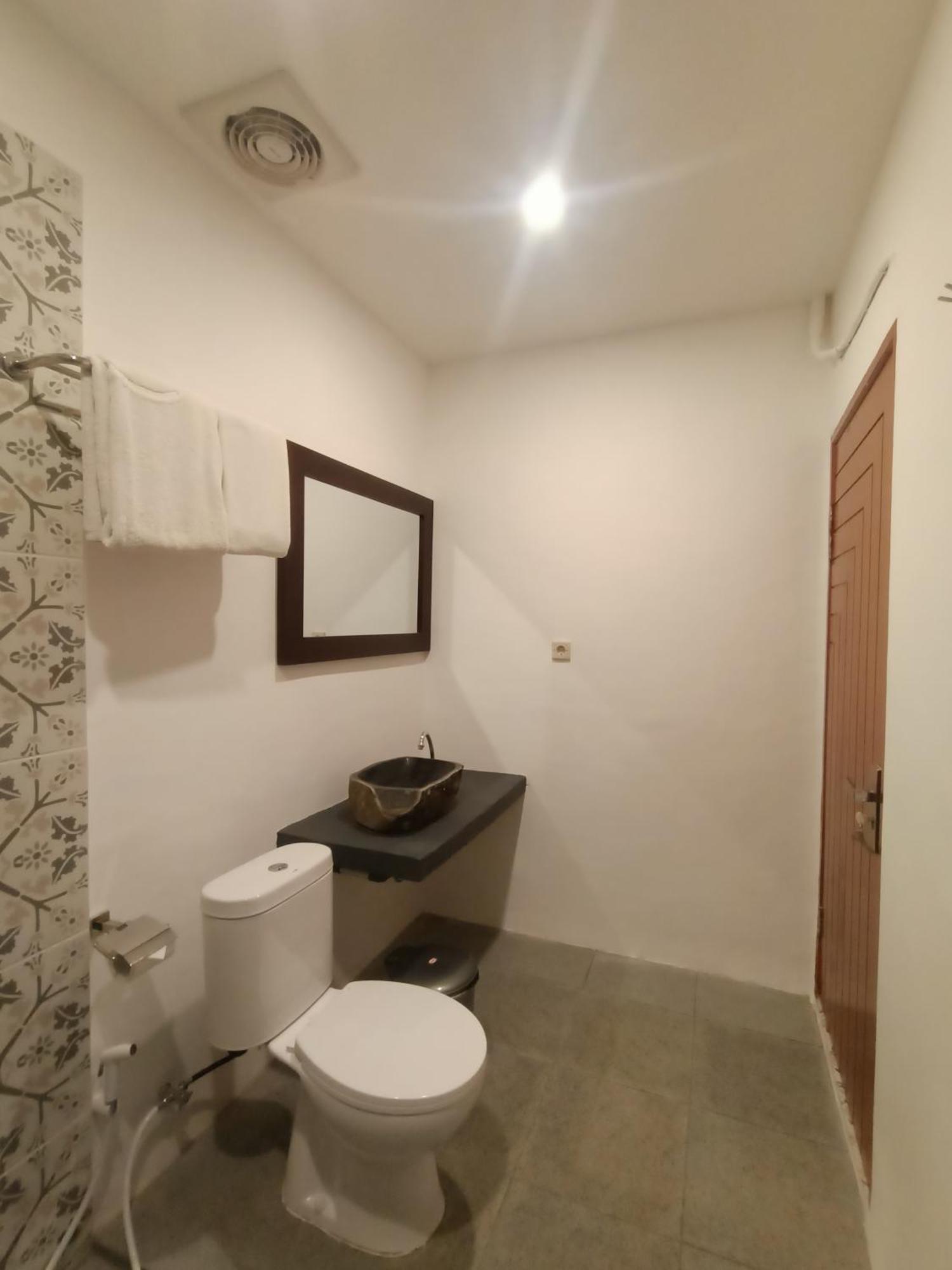 Attara Inn Сенгиги Екстериор снимка